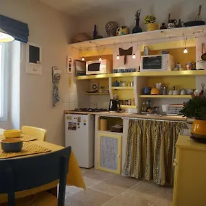 Complet - Sous Bois Appartement Salles-sous-Bois