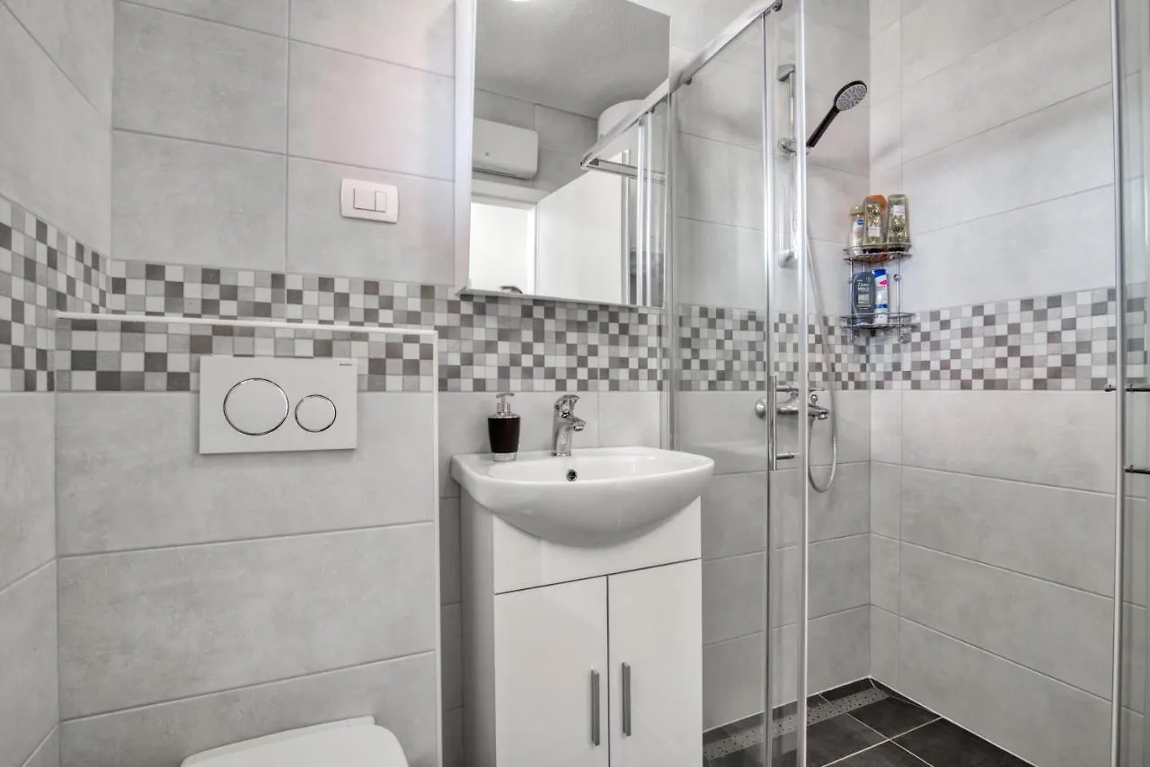Apartment Marina With Sea View 0*, Pula